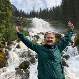 Meet your Posher, Lucie